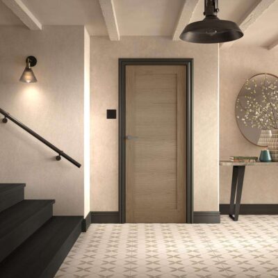 Howdens Shaker oak-effect single-panel door fitted in a modern hallway