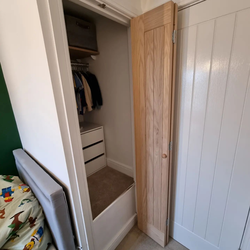 Bi Fold